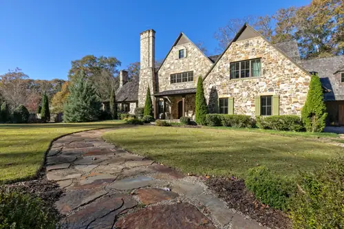 Exterior 1
