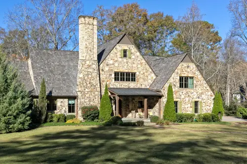 Exterior 5