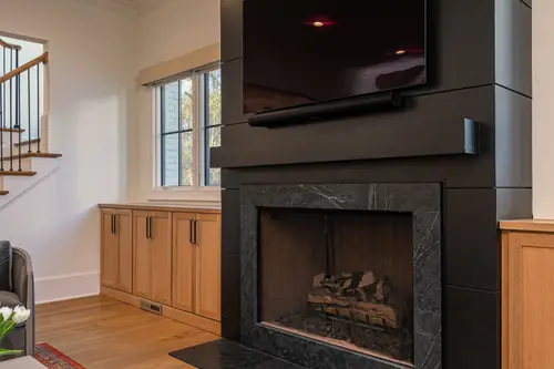 Family Room 6