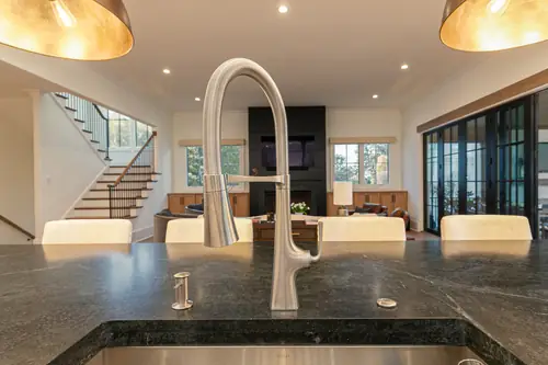 Kitchen 6