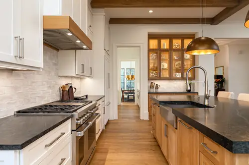 Kitchen 7
