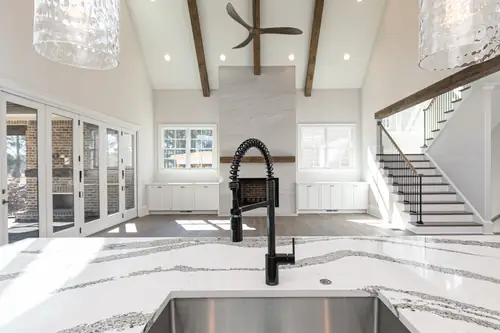 Kitchen 4